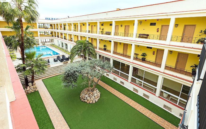 hotel del golf playa vacaciones con niños